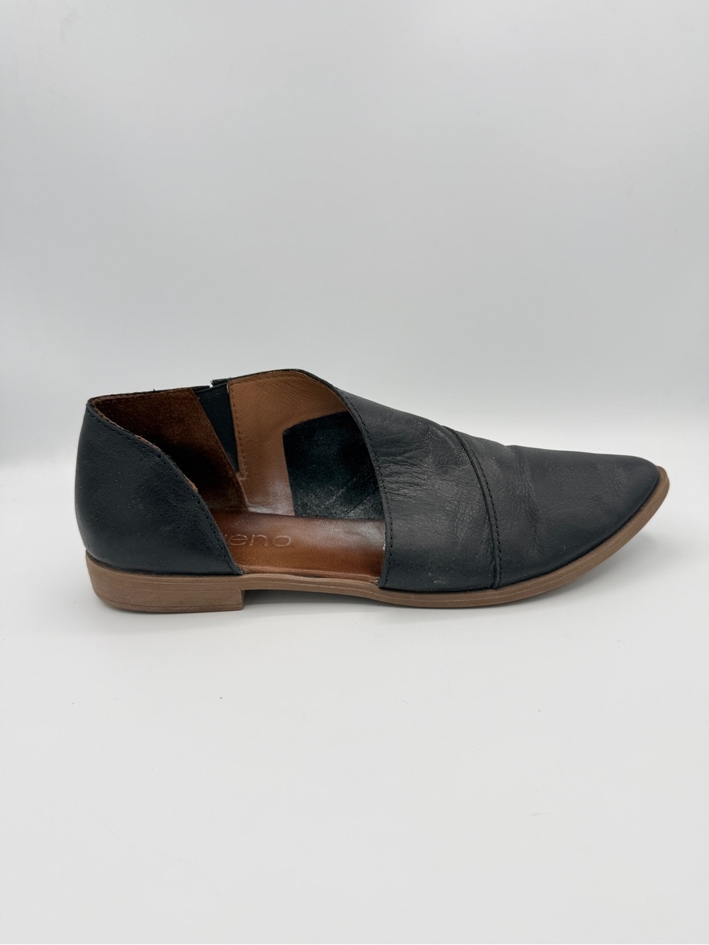 Beuno Blake Flat Leather Slip On Cut Out Soft 39 - Picture 2 of 8